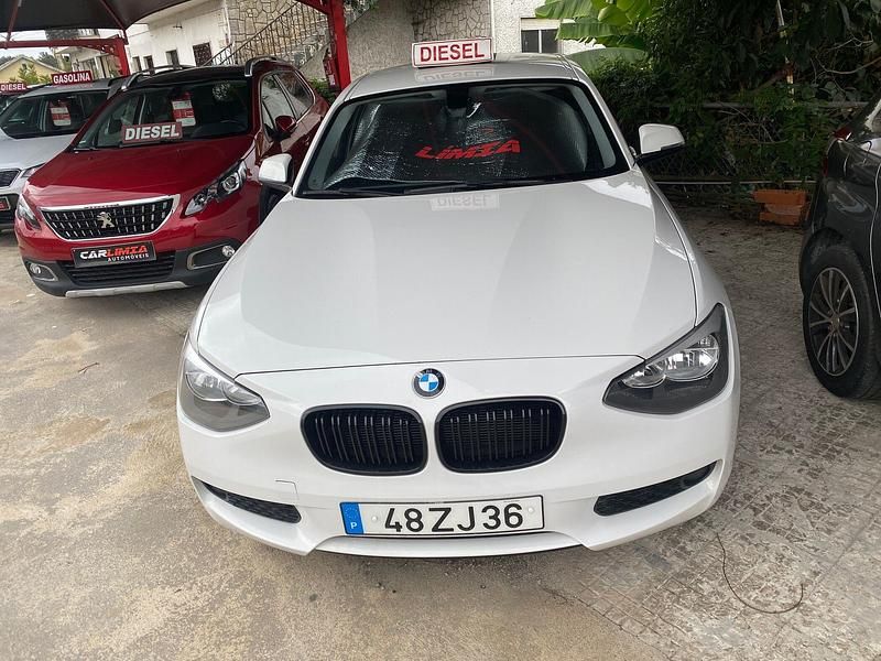 Branco Usado 2015 BMW 116 Efficient Dynamics Citadino | € 12.500 - Imagem 1/4