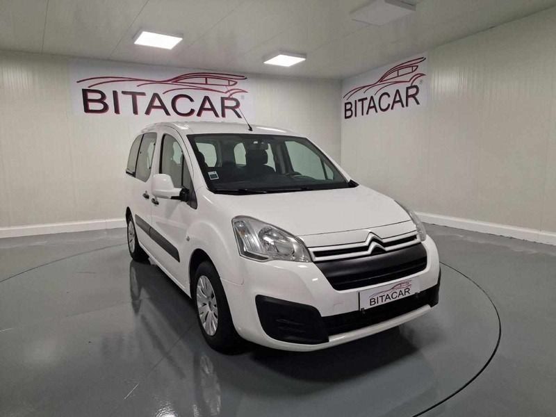 Branco Usado 2016 Citroën Berlingo Monovolume | € 16.950 - Imagem 1/4