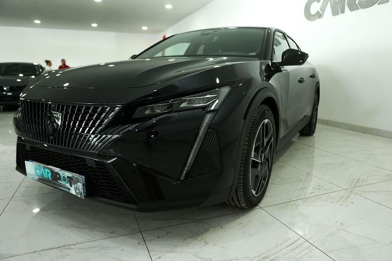 Preto Usado 2024 Peugeot 408 GT Sedan | € 29.480 (Super Preço) - Imagem 1/4