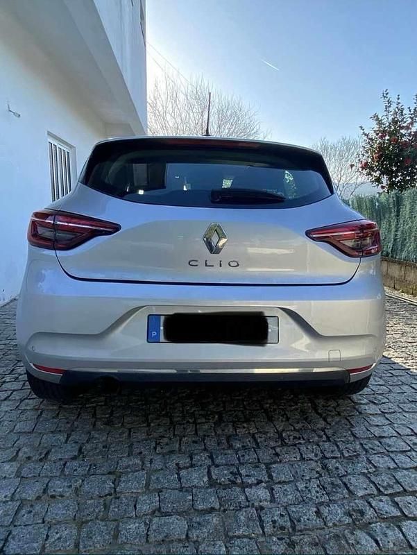 Usado Renault Clio IV 101 HP (74 kW) 2019 Cinzento Citadino