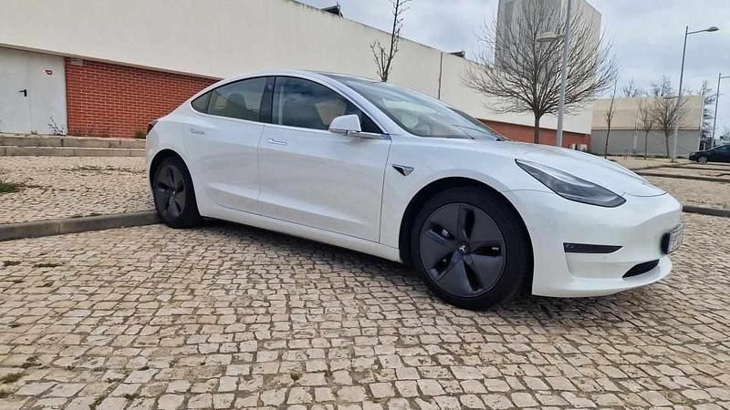 Usado Tesla Model 3 Long Range AWD 258 kW (351 HP) 2019 Branco Sedan