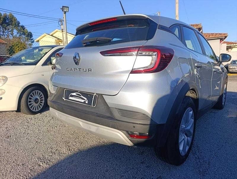 Usado Renault Captur Business 100 HP (73 kW) 2022 Cinza SUV