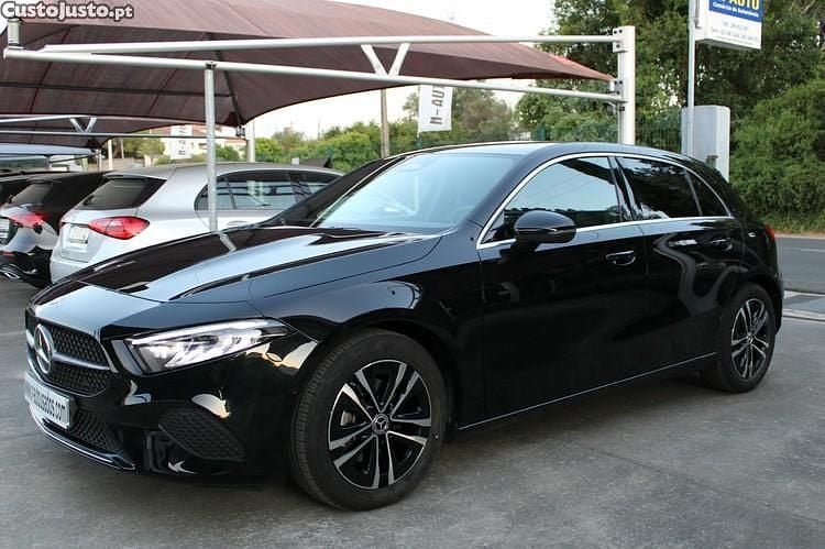 Preto Usado 2024 Mercedes A200 Progressive Citadino | € 29.500 (Super Preço) - Imagem 1/1