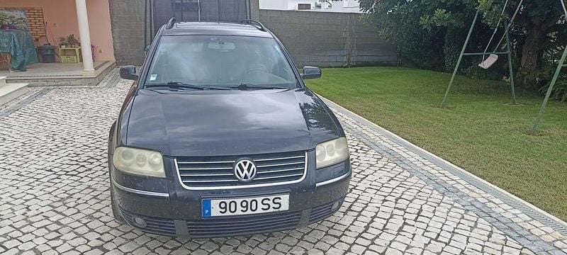 Usado 2001 VW Passat Highline Sedan | € 3.750 (Preço justo) - Imagem 1/4