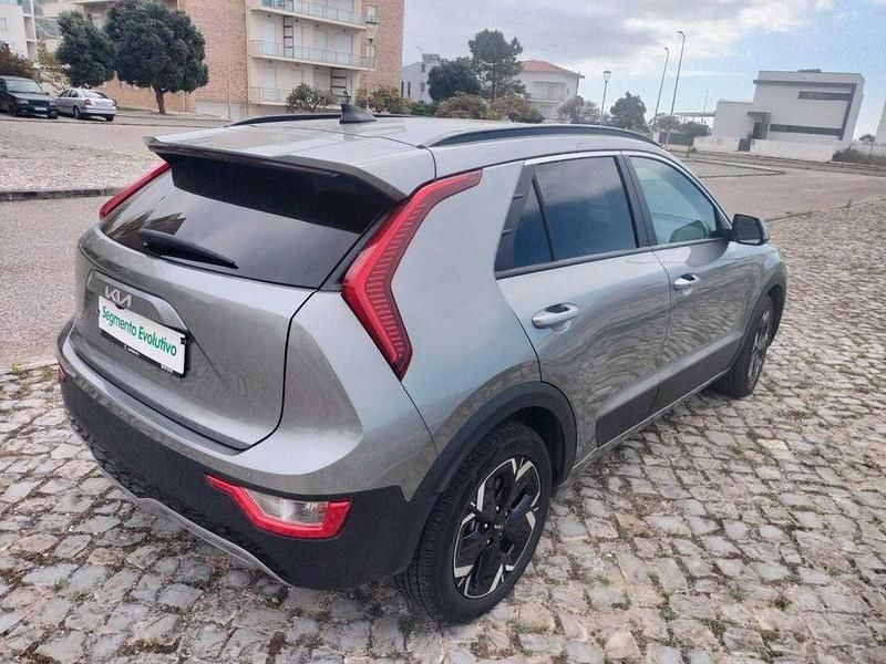 Usado Kia e-Niro 150 kW (204 HP) 2023 Cinzento SUV