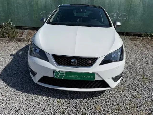 Branco Usado 2013 Seat Ibiza FR | € 10.950 (Caro) - Imagem 1/4