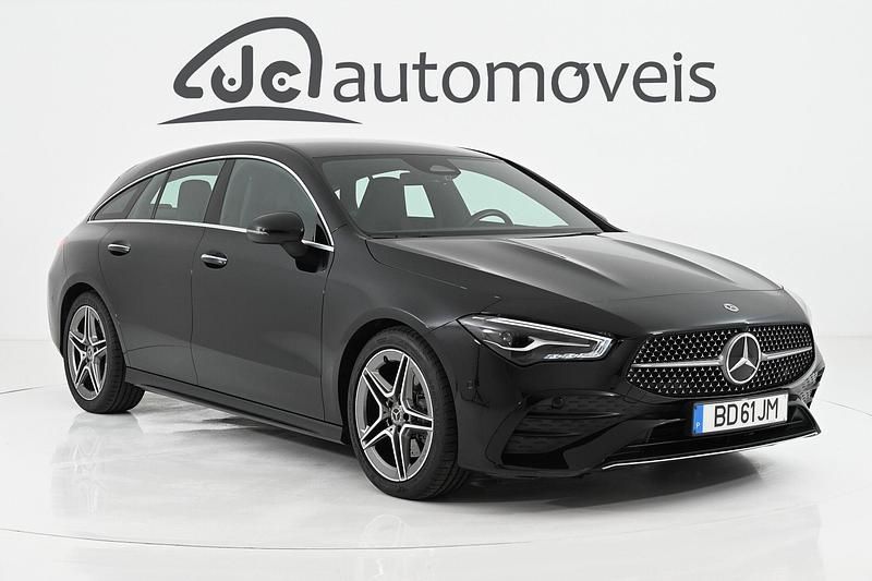 Preto Usado 2023 Mercedes CLA200 Shooting Brake AMG line Carrinha | € 38.900 - Imagem 1/4