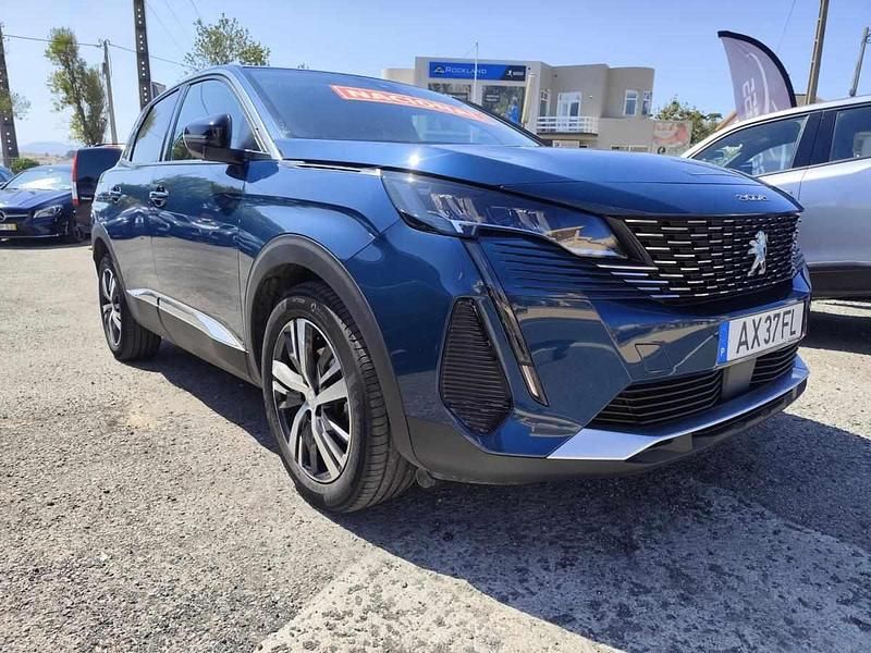 Azul Usado 2023 Peugeot 3008 Allure Monovolume | € 26.900 (Preço justo) - Imagem 1/4