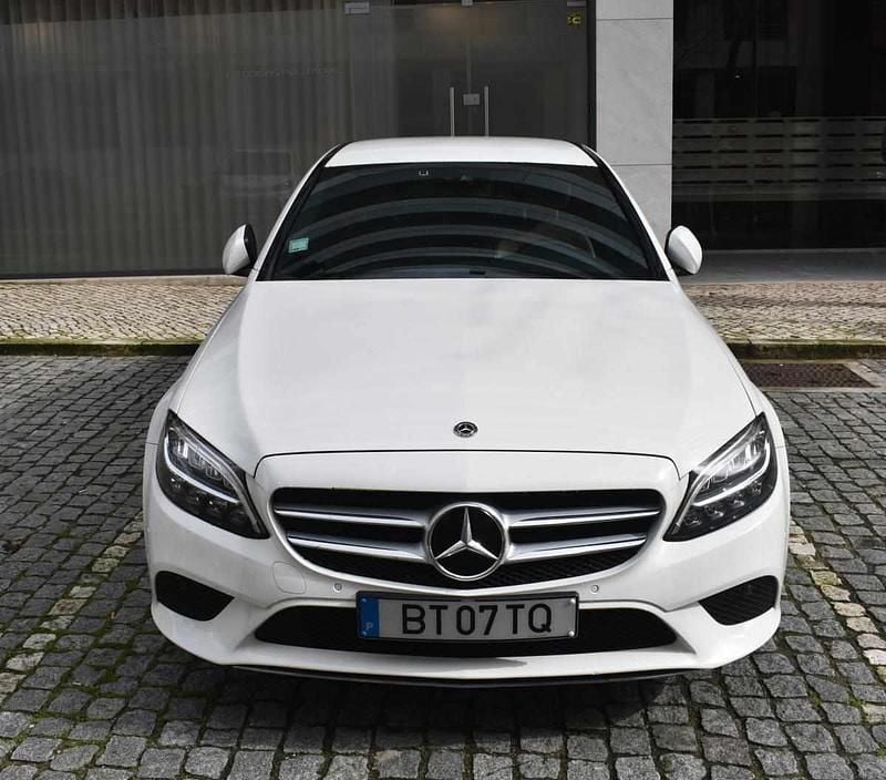 Usado Mercedes C200 184 HP (135 kW) 2019 Branco Sedan