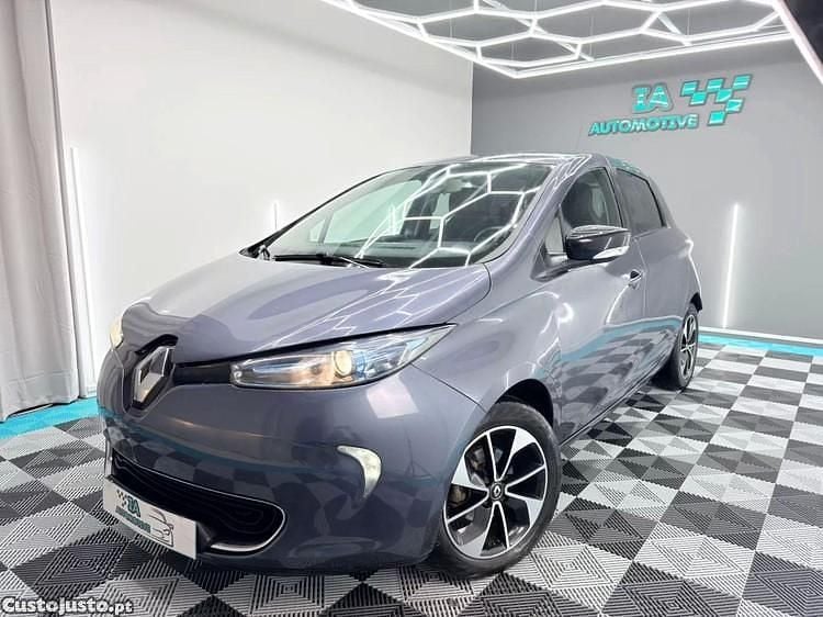 Usado Renault Zoe Bose Edition 67 kW (92 HP) 2017 Azul Citadino
