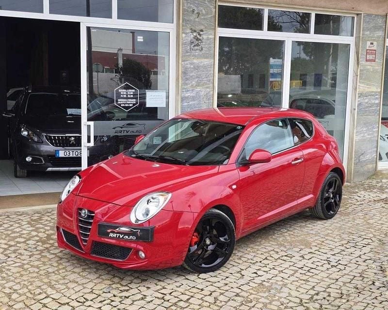 Usado Alfa Romeo MiTo Distinctive 120 HP (88 kW) 2011 Vermelho Citadino