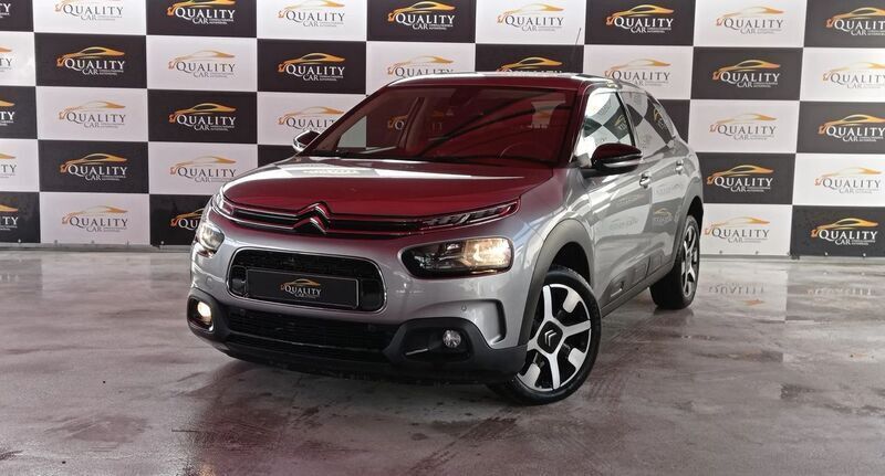 Usado Citroën C4 Comfort 102 HP (75 kW) 2020 Branco SUV