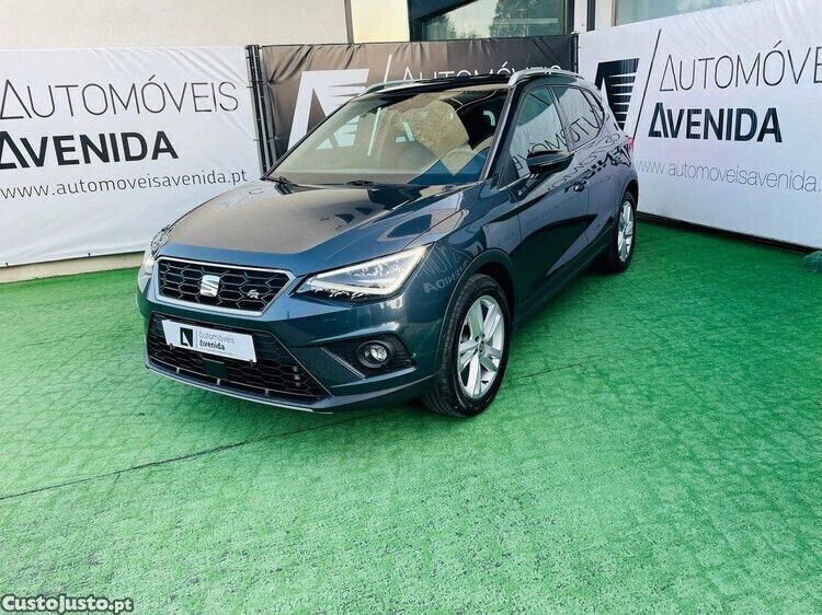 Cinza Usado 2021 Seat Arona FR SUV | € 21.000 (Caro) - Imagem 1/1