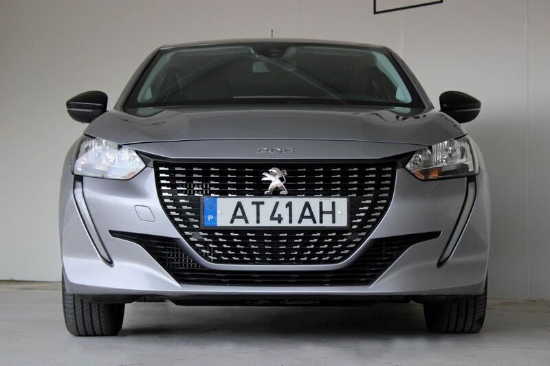 Cinza Usado 2022 Peugeot 208 Allure Citadino | € 14.900 (Bom preço) - Imagem 1/4