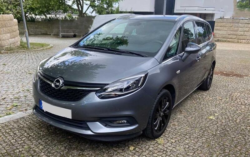 Usado 2017 Opel Zafira Dynamic Monovolume | € 13.700 (Preço justo) - Imagem 1/4