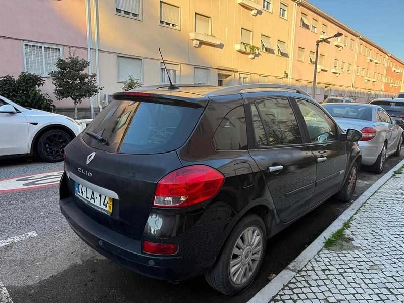 Usado Renault Clio GrandTour 75 HP (55 kW) 2010 Preto Carrinha