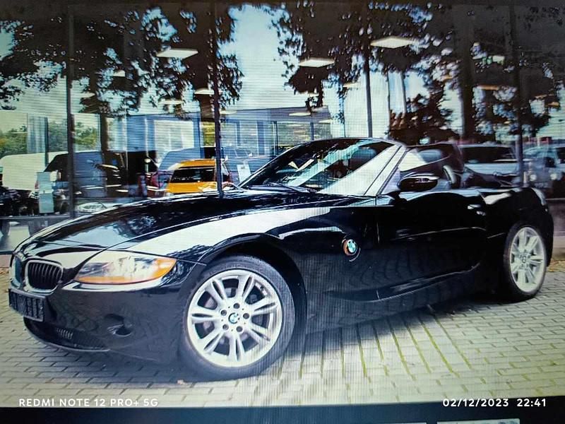 Usado BMW Z4 192 HP (141 kW) 2004 Preto Cabrios
