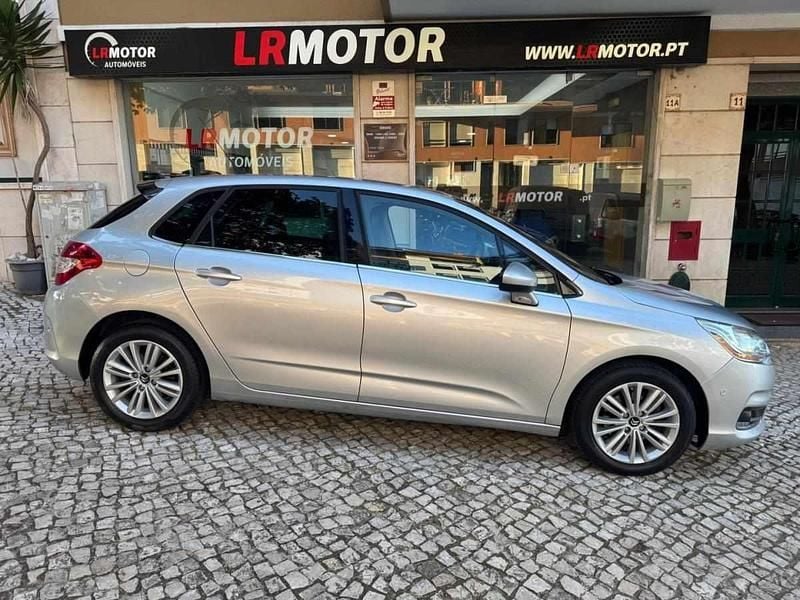 Cinza Usado 2013 Citroën C4 Exclusive | € 7.450 (Super Preço) - Imagem 1/4