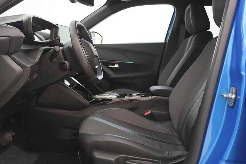 Usado Peugeot e-2008 100 kW (136 HP) 2023 Azul SUV