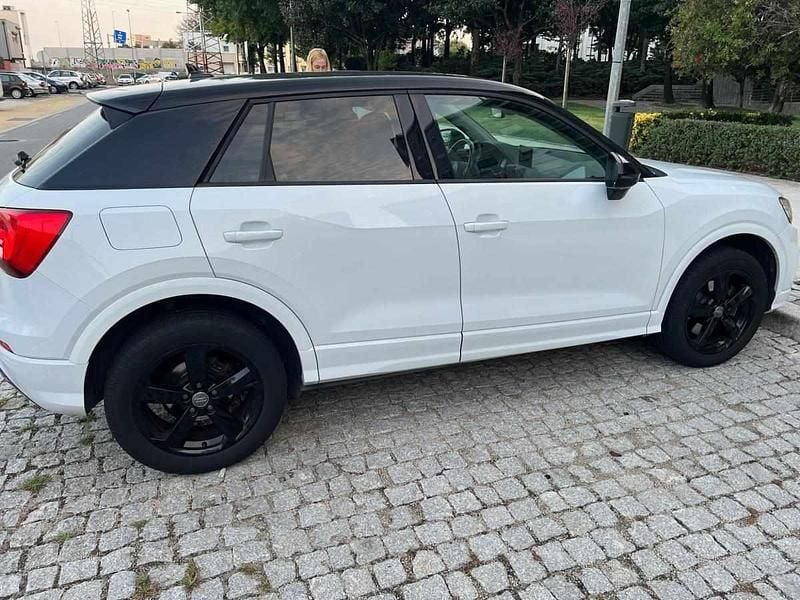 Usado Audi Q2 Sport 116 HP (85 kW) 2018 Branco SUV