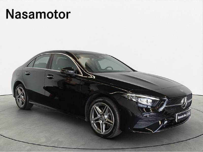 Preto Usado 2024 Mercedes A250 Sedan | € 39.900 (Preço justo) - Imagem 1/4
