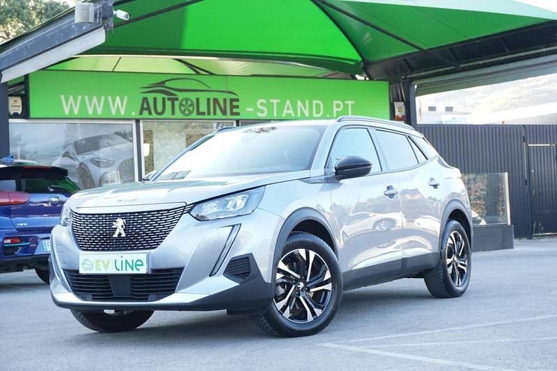 Cinzento Usado 2023 Peugeot e-2008 Allure SUV | € 22.500 (Preço justo) - Imagem 1/4