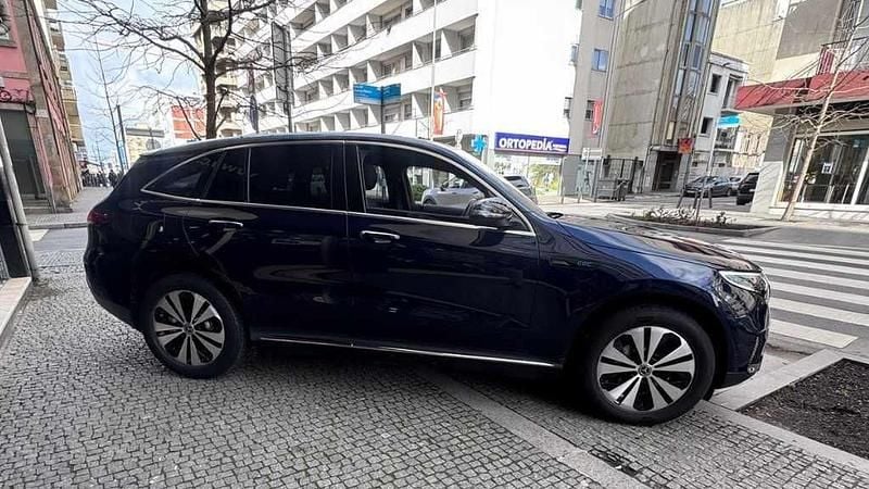 Usado Mercedes EQC400 300 kW (408 HP) 2020 Azul SUV