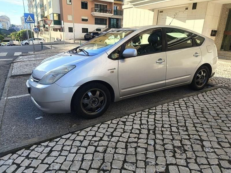 Usado 2008 Toyota Prius Sedan | € 3.000 - Imagem 1/4