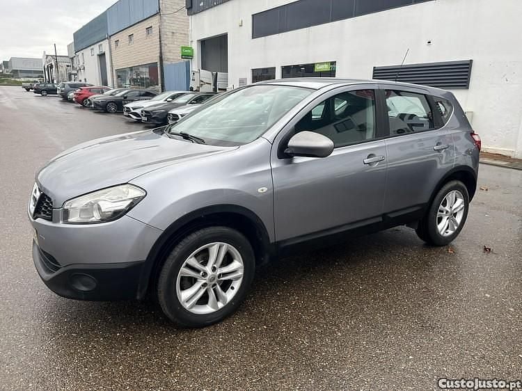 Cinza Usado 2011 Nissan Qashqai Tekna SUV | € 6.450 (Super Preço) - Imagem 1/1