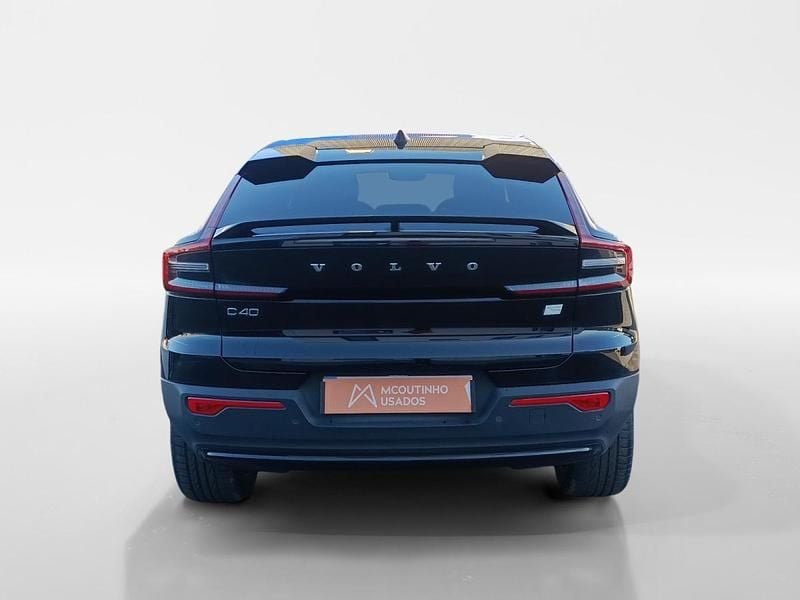 Usado Volvo C40 300 kW (408 HP) 2023 Preto SUV