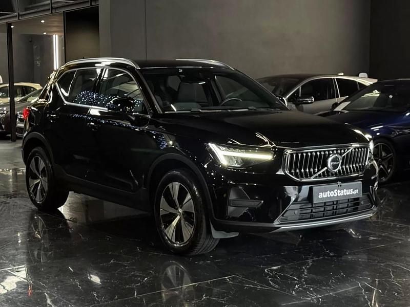 Usado Volvo XC40 211 HP (155 kW) 2023 Preto SUV