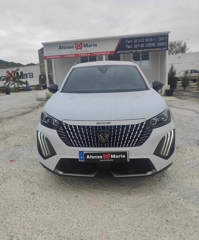 Branco Usado 2024 Peugeot 2008 Allure SUV | € 21.950 (Bom preço) - Imagem 1/4