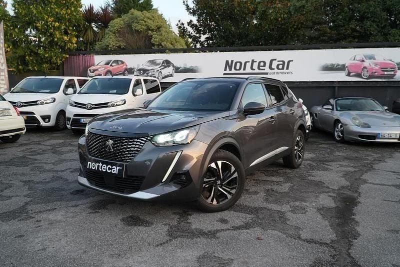 Cinzento Usado 2020 Peugeot 2008 SUV | € 13.890 (Bom preço) - Imagem 1/4
