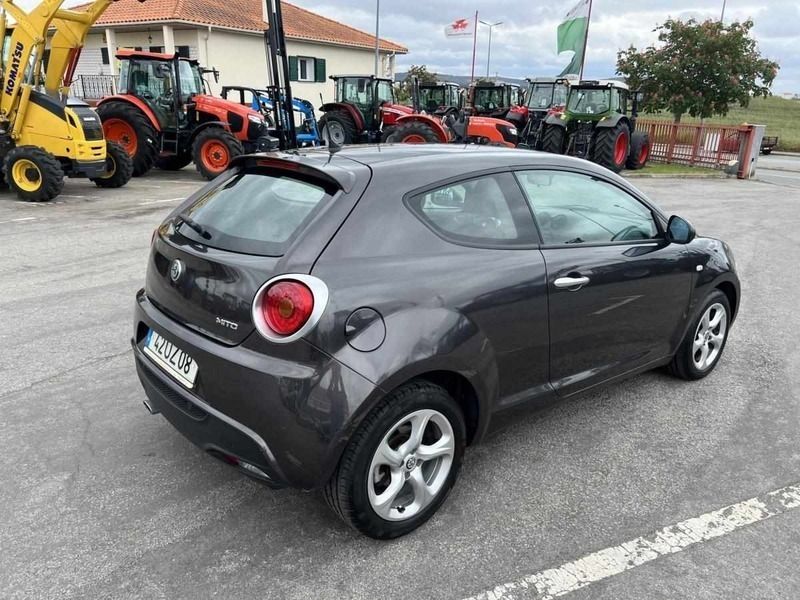 Usado Alfa Romeo MiTo 105 HP (77 kW) 2018 Cinza Citadino
