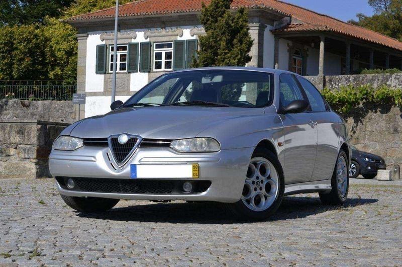 Cinzento Usado 1998 Alfa Romeo 156 Sedan | € 5.600 - Imagem 1/4