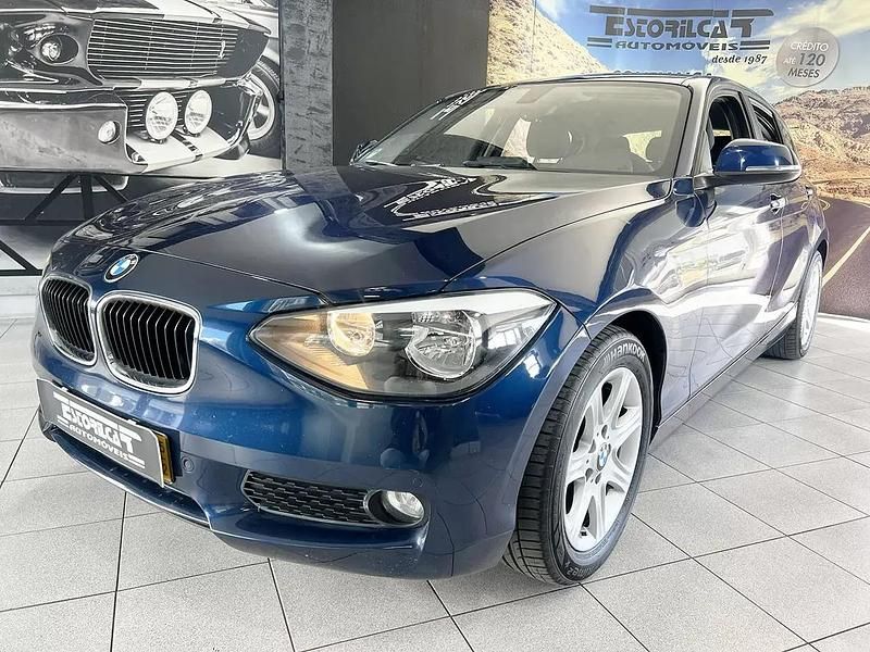 Azul Usado 2015 BMW 116 Efficient Dynamics Citadino | € 13.800 (Preço justo) - Imagem 1/4