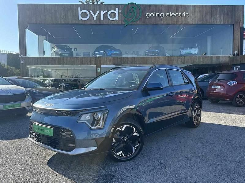 Azul Usado 2022 Kia e-Niro SUV | € 25.900 (Preço justo) - Imagem 1/4
