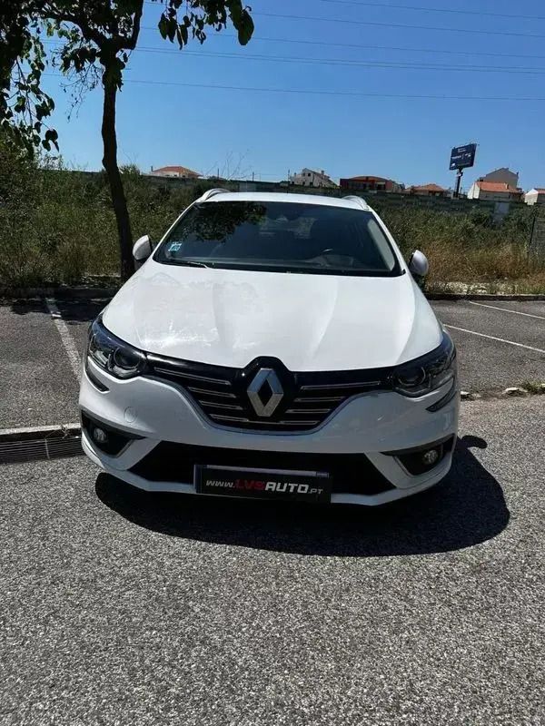Branco Usado 2019 Renault Mégane GrandTour Zen Carrinha | € 18.990 (Caro) - Imagem 1/4