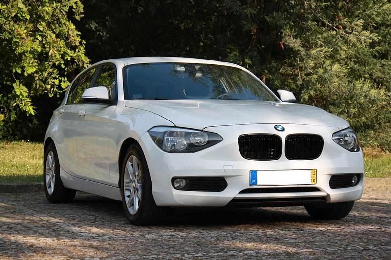 Branco Usado 2012 BMW 116 Efficient Dynamics Citadino | € 10.500 (Preço justo) - Imagem 1/4