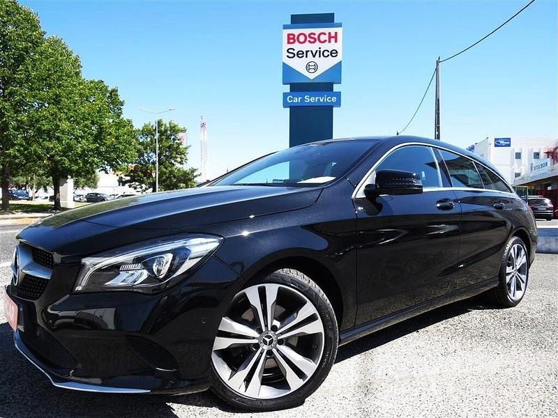 Preto Usado 2019 Mercedes CLA200 Shooting Brake Urban Carrinha | € 22.900 - Imagem 1/4
