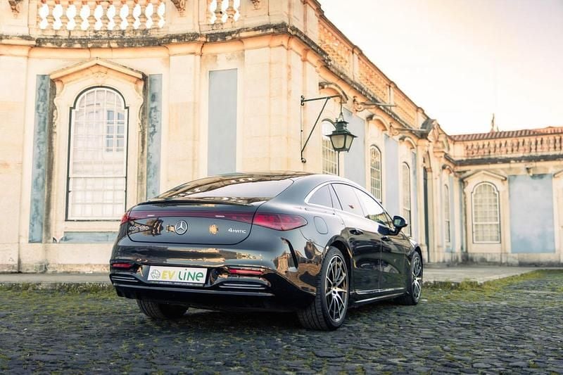 Usado Mercedes EQS580 384 kW (523 HP) 2022 Cinza Sedan