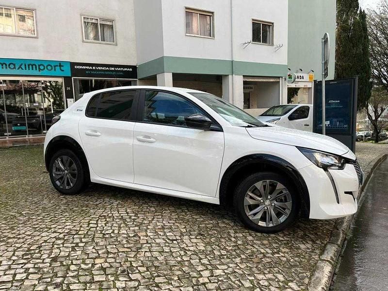 Usado Peugeot e-208 Style 100 kW (136 HP) 2023 Branco Citadino