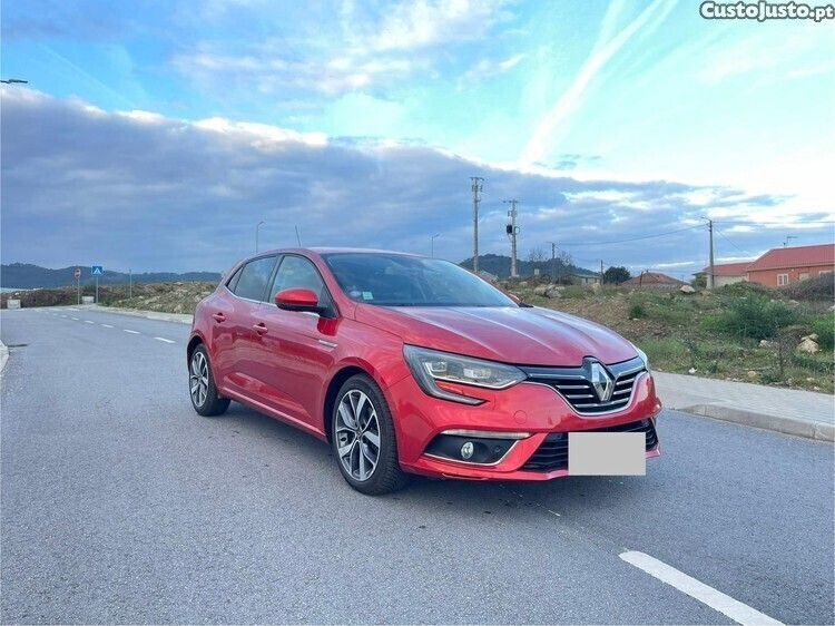 Vermelho Usado 2016 Renault Mégane III Intens | € 13.400 (Super Preço) - Imagem 1/1
