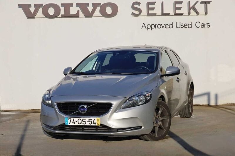Usado Volvo V40 119 HP (87 kW) 2016 Prateado Carrinha