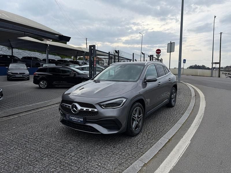 Usado Mercedes GLA250 AMG line 218 HP (160 kW) 2022 Cinza SUV