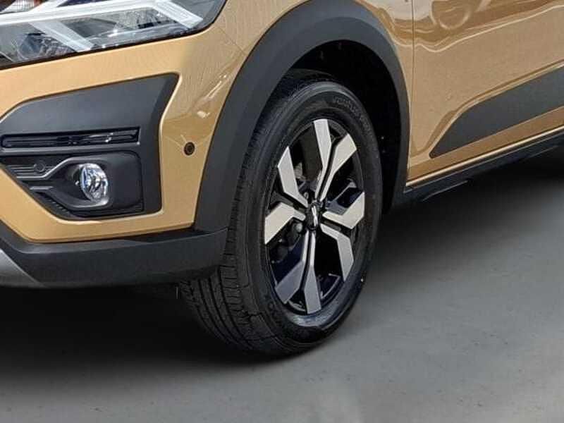 Usado Dacia Sandero Expression 100 HP (73 kW) 2025 Outra