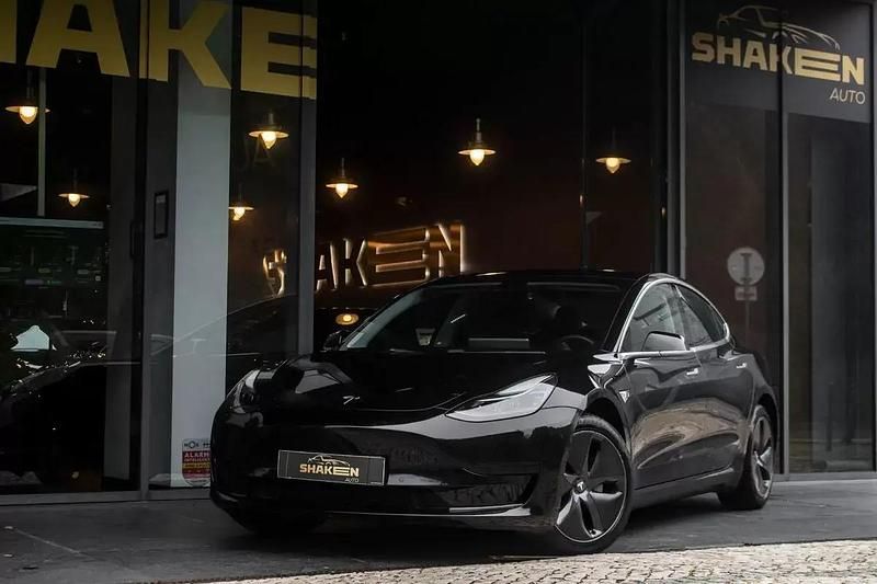 Preto Usado 2020 Tesla Model 3 Standard Range Plus Sedan | € 21.450 (Preço justo) - Imagem 1/4