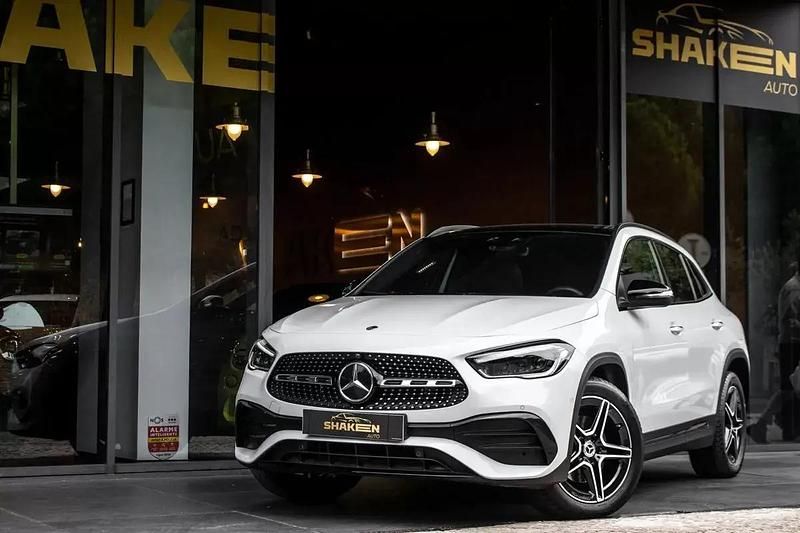 Branco Usado 2022 Mercedes GLA250 AMG line SUV | € 38.990 (Bom preço) - Imagem 1/4
