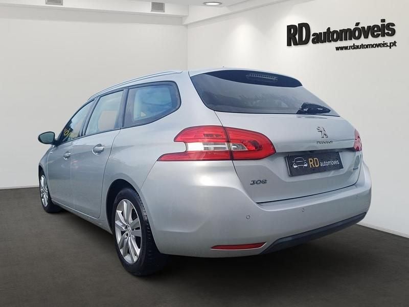 Usado Peugeot 308 SW 120 HP (88 kW) 2015 Cinzento Carrinha