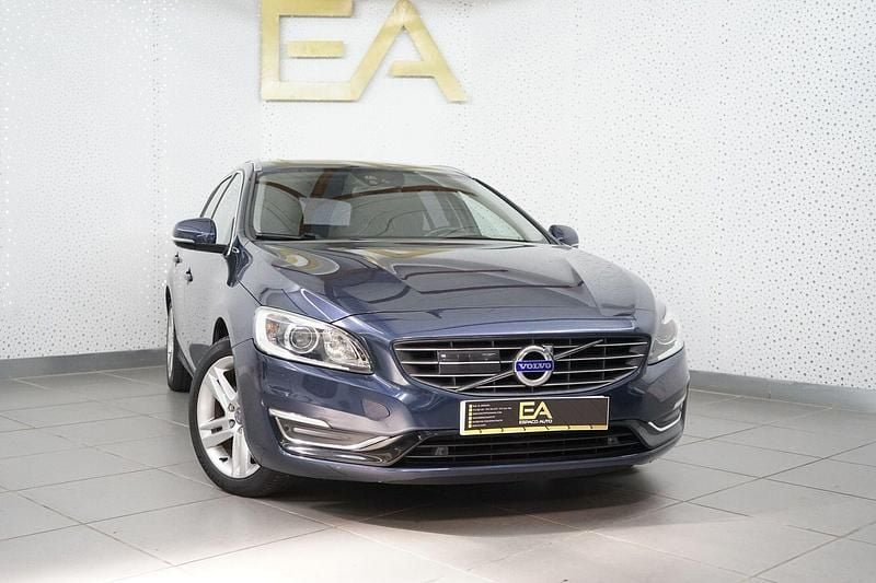 Azul Usado 2013 Volvo V60 Summum Carrinha | € 14.480 (Preço justo) - Imagem 1/4